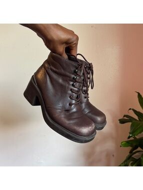 Nine West distressed Brown Leather Chunky Platform Lace Up Ankle Boots Size US 6